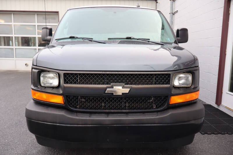chevrolet express passenger 2017 1GAZGNFG9H1228761 image chevrolet express passenger 2017 1GAZGNFG9H1228761 image